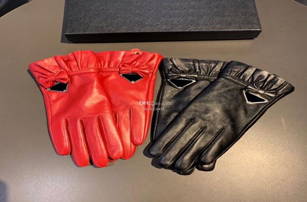 Gants d'icône de triangle d'arc délicat femmes mitaines en peau de mouton plus gant en cuir épais hiver gants de doublure en peluche avec boîte de Noël G5269874