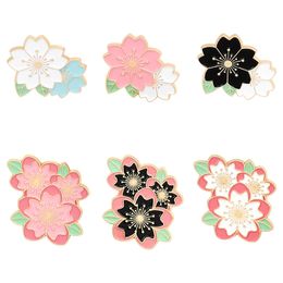 Délicat émail Sakura fleur de cerisier broche broches goutte d'huile fleur broches pour femmes épinglette insigne mode bijoux cadeau en gros