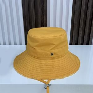 Fijne hoeden met metalen letter designer emmerhoed pure kleur multi kleuren mode gorras comfortabel met touw maat verstelbaar designer luxe petten PJ027 G4
