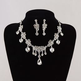 Delicate Luxe Crystal Rhinestone Sieraden Bruiloft Bruids Ketting Oorbellen Set voor Bruid Accessoires Avond Prom Party Homecoming Women Sieraden Heet