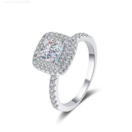 Deluxe Princess Cut GRA-gecertificeerde Moissanite Ring 925 Sterling Zilveren Ring Aangepaste Wit Vergulde Vrouwen Bruiloft Sieraden
