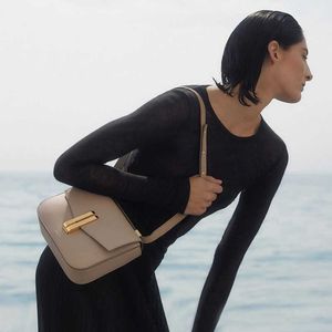 Demellier Bags, de Vancouver Tofu Bag, kleine dameshandtas met één schouder en schuine straddle