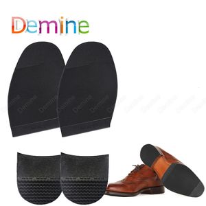 Demine Feuille de semelles de chaussures en caoutchouc Semelles extérieures pour réparation de chaussures Patch de remplacement Cuir Chaussure Talon Semelle Protecteur Autocollants Inserts 240304