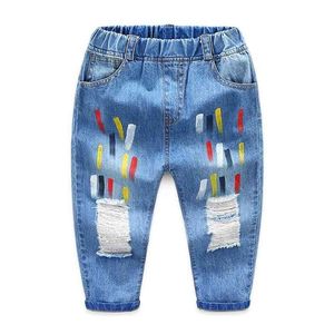 Jeans de mezclilla para niño novedad primavera otoño 2 3-8 9 10 años adolescentes niños agujero elástico niños bebé niño pantalones vaqueros largos pantalones 210701