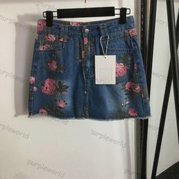 Denim rok bloemenprint ontwerp slanke sexy butt wrap veiligheidsbroek gevoerd met blauwe rok