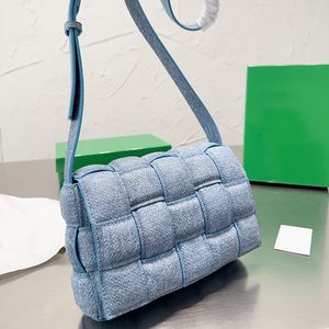 Denim weef tas tofu tas crossbody mini tas flap schoudertas ontwerper luxe driehoek pailletten vlecht bouchwomen handtassen koppels tassen lady lederen tas tassen portemonnee portemonnee