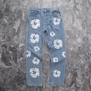Denim Krans Jeans voor heren Designer High Street Flower Rechte Jeans Gestapelde Jeansbiker Truckerjack Mode Vintage Lederen Patch Herfst 366