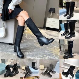 Desert Boot Cuirs véritables Designer de luxe Cuir Femmes Bottes grossières avec boîte Designers d'hiver Chaussures Plate-forme 99zq #