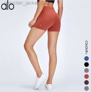 Desginer Yoga Shorts 2020 printemps/été nu gratuit t-line Fitness Shorts élastique coupe ajustée sport course pantalon 23SSA