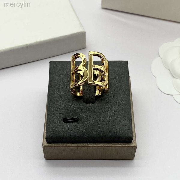 Desguerre Bleneraga Baleciaga Jewelry B Jia Ba New Type Letter Open Ring Womens French Medieval Personality Fashion Net Red Cool Wind A réglable Clôture