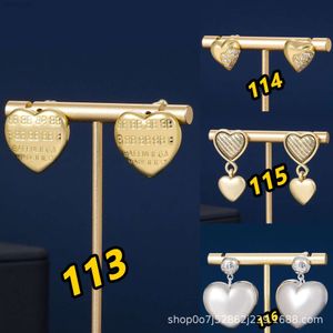 Desginer Blenciaga Baleciaga sieraden BB Letter Oorringen voor vrouwen Paris Home Love Histing Brass Style Licht Luxe Peach Heart Instagram