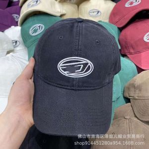 Desginer Disel Casquette de baseball tendance avec étiquette en métal pour hommes et femmes, couple hip hop street, pare-soleil polyvalent, vitrine, petit chapeau en langue de canard