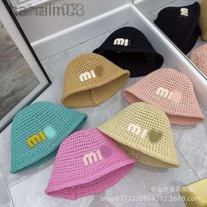 Desginer Mui Mui Summer Letter Dopamine gekleurde emmer hoed trendy merk internet rood buiten strandbassin hoed zonneschaduw vissershoed