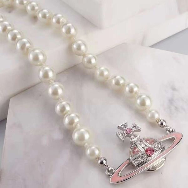 Desginer Viviene Westwoods reine mère Vivian Vivienne rose peinture saturne collier de perles Nana même breloque collier femme