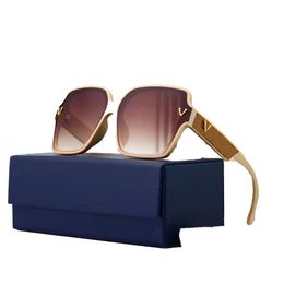 Lunettes DesigDesigner à la mode et luxueuses, nouveau produit, lunettes de soleil unisexes pour hommes et femmes, design luxueux UV400 avec boîte d'emballage très bonne