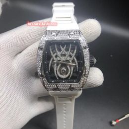 Design Amazing Men's Trend Watch Silver en acier inoxydable Watch Full Diamond Watch Rubber Strap Automatique mécanique Wrist218n