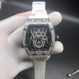 Ontwerp Verbazingwekkende herentrend Watch Silver roestvrijstalen kas horloge volledige diamant horloge rubberen riem automatische mechanische pols216y
