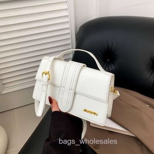 Les sacs design sont vendus à bas prix, petit sac Dign populaire pour femmes, automne hiver, Fort Moe, à bandoulière, nouvelle collection 2024