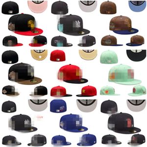 Design Ball Fitted Hats mode hip hop sport utdoor sports de baseball chapeaux plats adultes pour hommes femmes sportives complètes