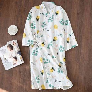 design Frais kimono robes femmes Peignoirs d'été 100% gaze coton mince décontracté Floral femmes chemises de nuit peignoirs de bain japonais 210901