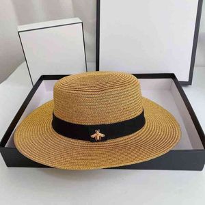 design di alta qualità e versione corretta famiglia g bronzo dorato piccola decorazione ape Cappello di paglia a tesa larga con protezione solare