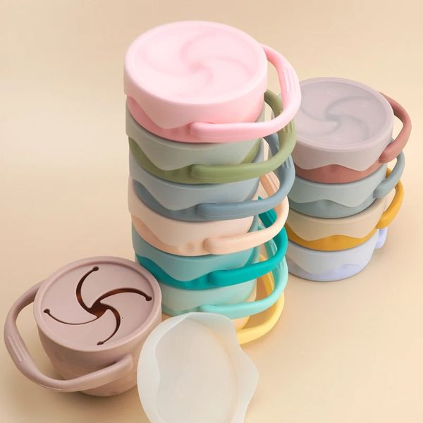 Récipient en silicone de haute qualité pour petits objets, tasse de collation à la mode, tasse de nourriture Portable avec couvercle, accessoires pour bébé 240102