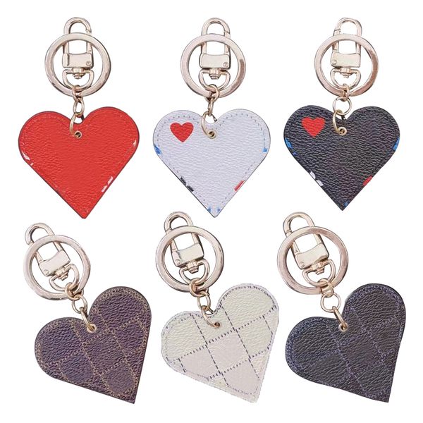 Llavero de diseño para mujer, llavero con forma de corazón, bonito bolso con cadena, Charm Boutique, accesorios para soporte de coche con caja de regalo