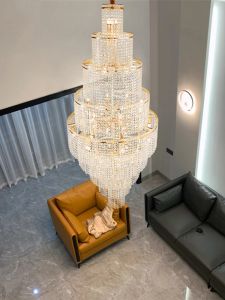 Diseño grande decorativo araña de techo alto sala de estar candelabros dorados escalera moderno cristal de lujo