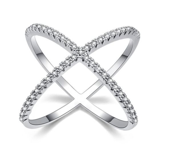 Design Luxury Diamond Micro Pave Setting Big x Shaped Dinger Rings Bands de mariage bijoux pour femmes7946229
