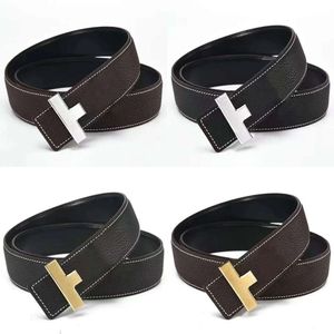 Design man de la vraie veau en cuir en cuir ceinture luxe Homme Gold Sier lettre de boucle de plus haute qualité Largeur de style classique de la plus haute qualité 38 mm