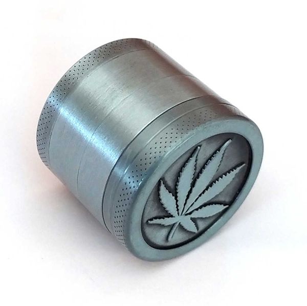 Diseño Metal Herb Grinder accesorios para fumar 4 capas Molinillos de hierbas para tabaco Magnético con raspador de polen Color plateado