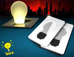Diseño Mini cartera tamaño portátil bolsillo LED tarjeta luz lámpara noche novedad alimentado por batería