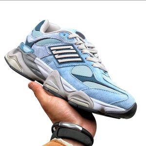 Conception de nouvelles chaussures 9060 Casural Wear Women Men Sports Sneakers Sneakers Jogging Chaussures Running Trainers Bleu Sky 36-45