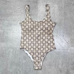 diseño nuevo traje de baño de mujer moda Europa y Estados Unidos hot print V sexy bikini de playa