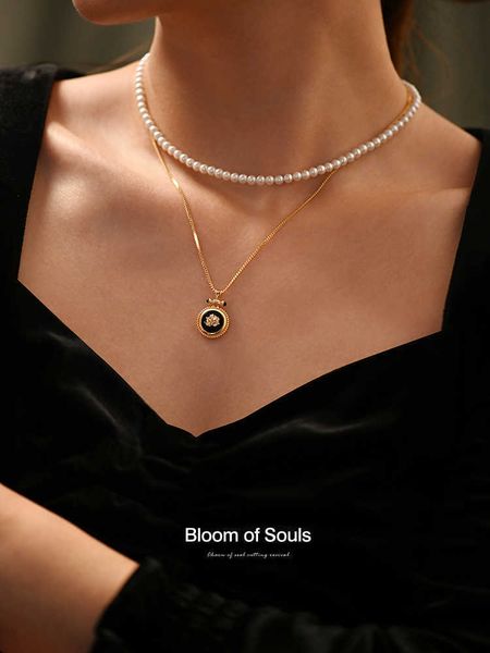 Design S925 Collier de luxe léger de l'agate noir pur argent avec pendentif français rose pour taboue chanson