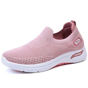 Design Sense Soft Sofd Casual Walking Chaussures Sports Chaussures Femme 2024 Nouveau explosif 100 Super Lightweight Soft Soned Sneakers Chaussures Couleurs-37 Gai