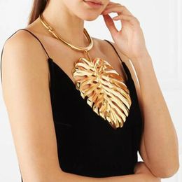 Declaración de diseño Collar de collar para mujer vintage maxi colgante de hojas grandes joyas clavícula collares accesorios mujer 231225