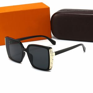 Design zonnebril Big frame mode zonnebril voor vrouwen en mannen retro vierkante zonnebril band gepolariseerde mode -bril met case g05607