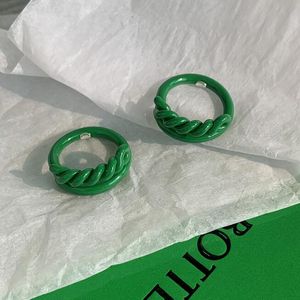 Conception torsion spirale émail vert anneau classique mode personnalité vacances cadeau Pour Hommes Femmes Amoureux Cadeau Couple Bijoux