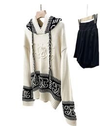 Pull jacquard à capuche pour femmes, Design, bloc de couleurs, ample, tricoté, motif logo, hauts SML