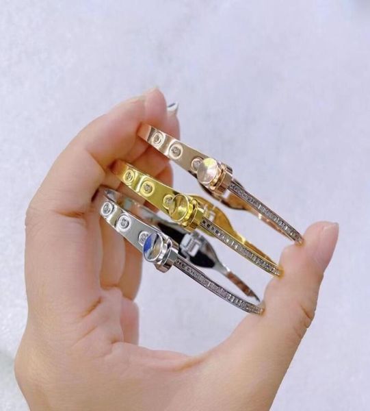 Design Women039s Gold Bangle Ladies Bride Wedding Bracelet en acier inoxydable Bijoux de luxe Bracelets For Men Birthday Gift7604044