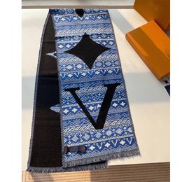 Diseñador 100% bufandas de lana Moda de lujo Monograma Estampado Bufandas de lana de invierno Abrigos de mujer Rayas MNG Letra de dos caras Tamaño impreso 200 * 33 CM