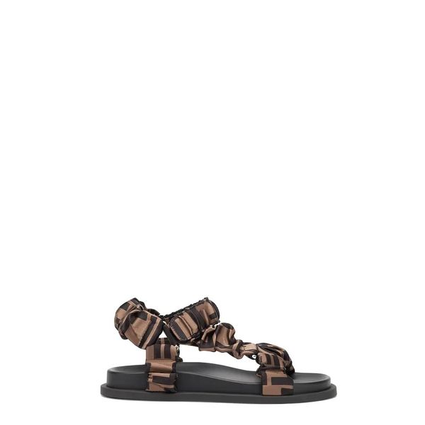 Pantoufles de créateurs nouvelles sandales de ruban de luxe femmes pantoufle crochet anneau chaussures mode plat chaussures décontractées taille 36-42