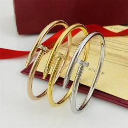 Ontwerper 18K Gouden Manchet Armbanden Sieraden Cadeau met doos Klassieke Luxe Diamanten Nagelarmband Voor Meisje Mode Paar Bangle Liefde armband Valentijnsdag cadeau