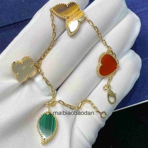 Ontwerper 1to1 Bangle luxe sieraden Fanjia v Gold Lucky Five Flower Bracelet Vrouw PLATED 18K ROSE GOUD LOVE BUTTLIONFLAAG Bloemarmband Jade Medal Fritillaria Brace