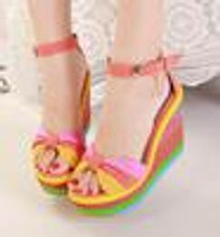 Designer-2012-5 Blue Orange Peep-Toe Summer Rayures arc-en-ciel Haute plateforme Coins de la plateforme 3 couleurs