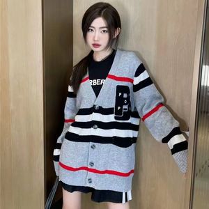 Diseñador 2022 Letras bordadas Colorblock Stripe Knits Cardigan Moda Lujo Calidad Knit Sweater Cardigan