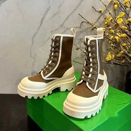 Botines con cordones de suela gruesa de diseñador 2023, botas planas con punta redonda para mujer, botas cortas, botas de moto multicolores a la moda