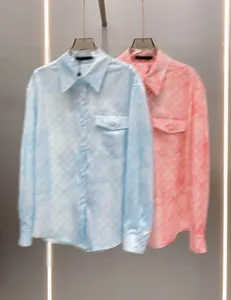 Designer 2024 Blouses pour femmes Modèle d'été Modèle à manches longues chemise de chemisier mode 2 couleurs
