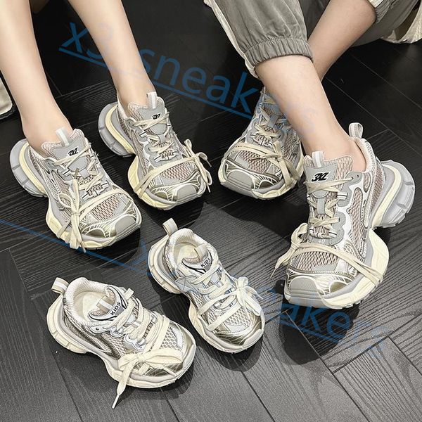 Designer 3 3.0 3xl Paris hommes femmes Triple S chaussures décontractées chaussettes noires blanches Sneakers Track 9 9.0 Tess.S.Chaussures de plate-forme imprimées en nylon en cuir Gomma X49